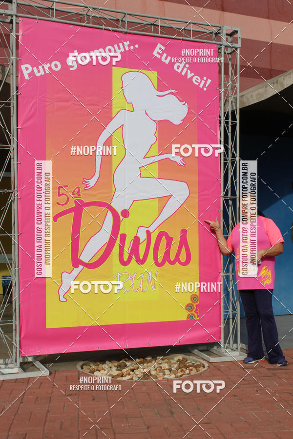 Buy your photos of the event5� Divas Run on Fotop