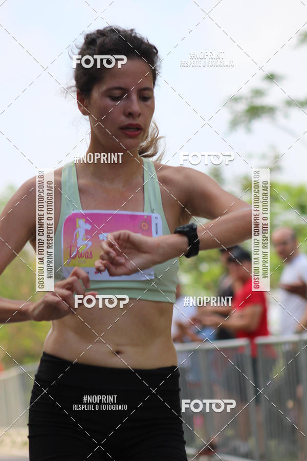 Buy your photos of the event5� Divas Run on Fotop