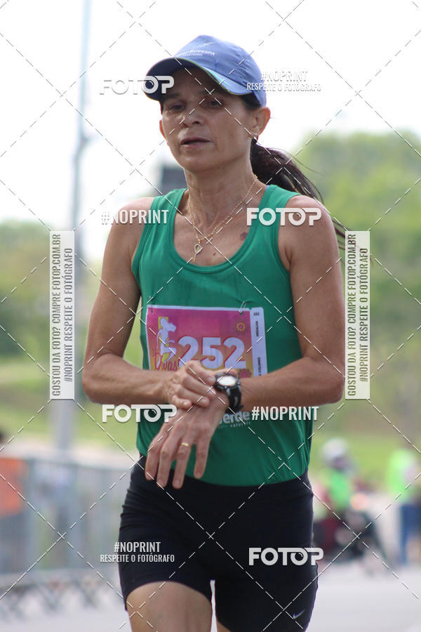 Buy your photos of the event5� Divas Run on Fotop