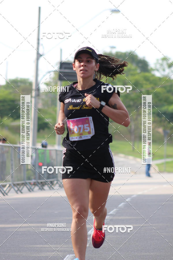 Buy your photos of the event5� Divas Run on Fotop