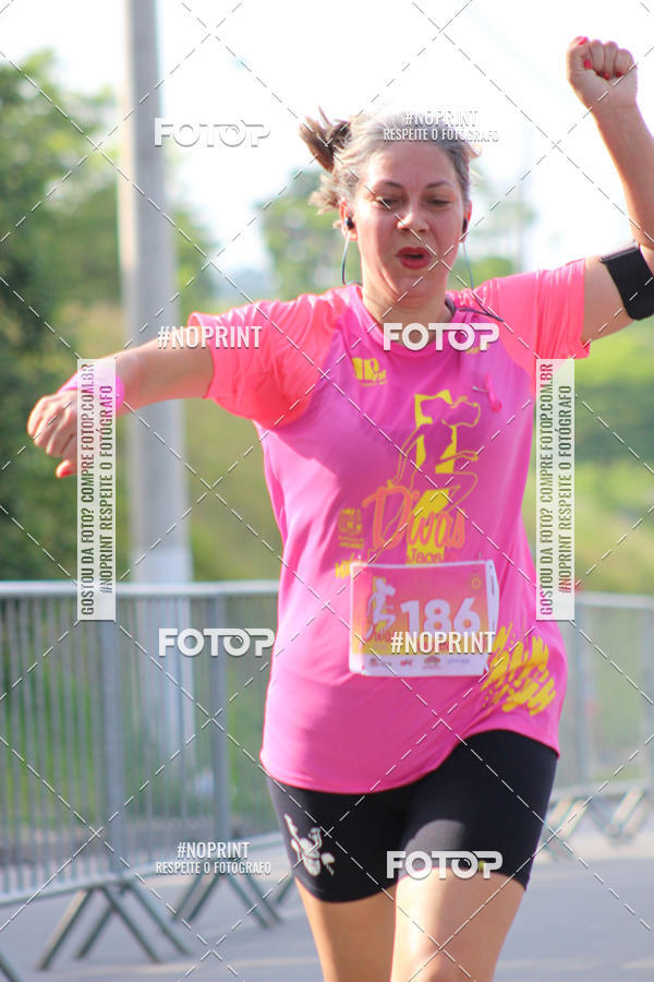 Buy your photos of the event5� Divas Run on Fotop