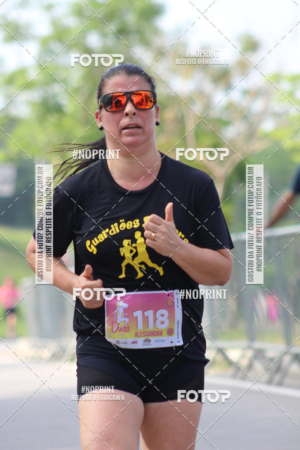 Buy your photos of the event5� Divas Run on Fotop