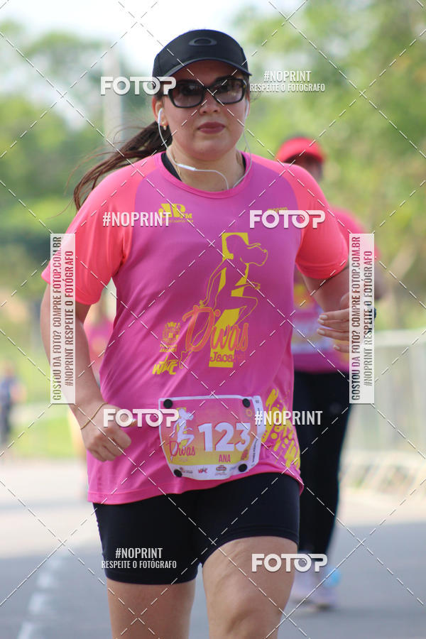 Buy your photos of the event5� Divas Run on Fotop