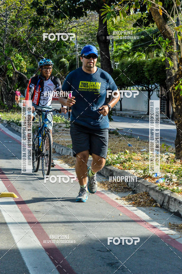 Buy your photos of the eventIII MEIA MARATONA COMETA on Fotop