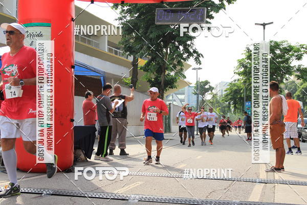 Buy your photos of the event31 Corrida de Confraternizao pela Reconstruo do Estdio de Atletismo Celio de Barros on Fotop