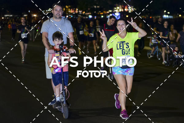 Buy your photos of the eventNeon Night Run 2019 - Brasilia on Fotop
