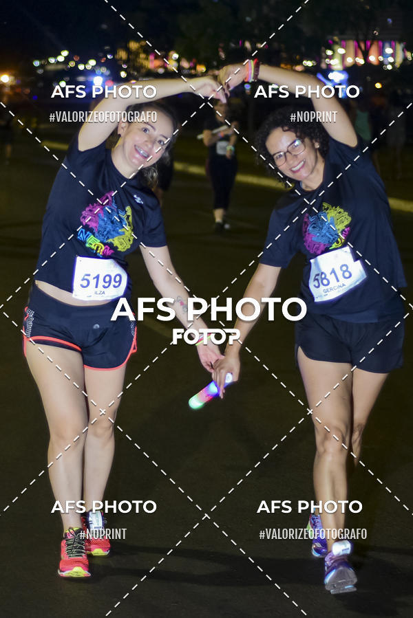Buy your photos of the eventNeon Night Run 2019 - Brasilia on Fotop