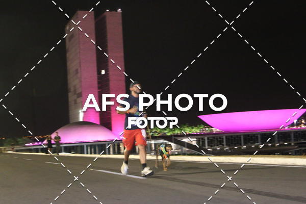 Buy your photos of the eventNeon Night Run 2019 - Brasilia on Fotop