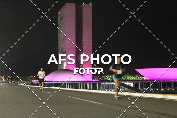 Buy your photos of the eventNeon Night Run 2019 - Brasilia on Fotop