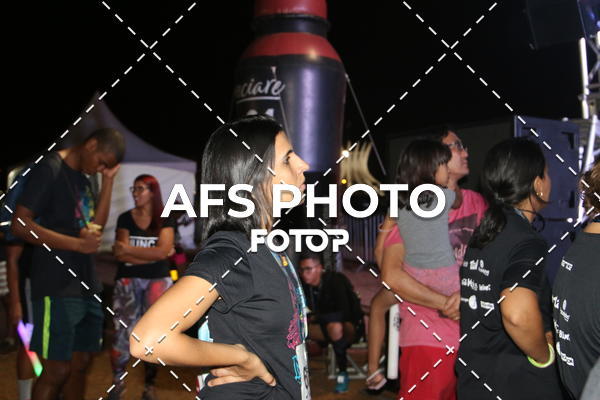 Buy your photos of the eventNeon Night Run 2019 - Brasilia on Fotop