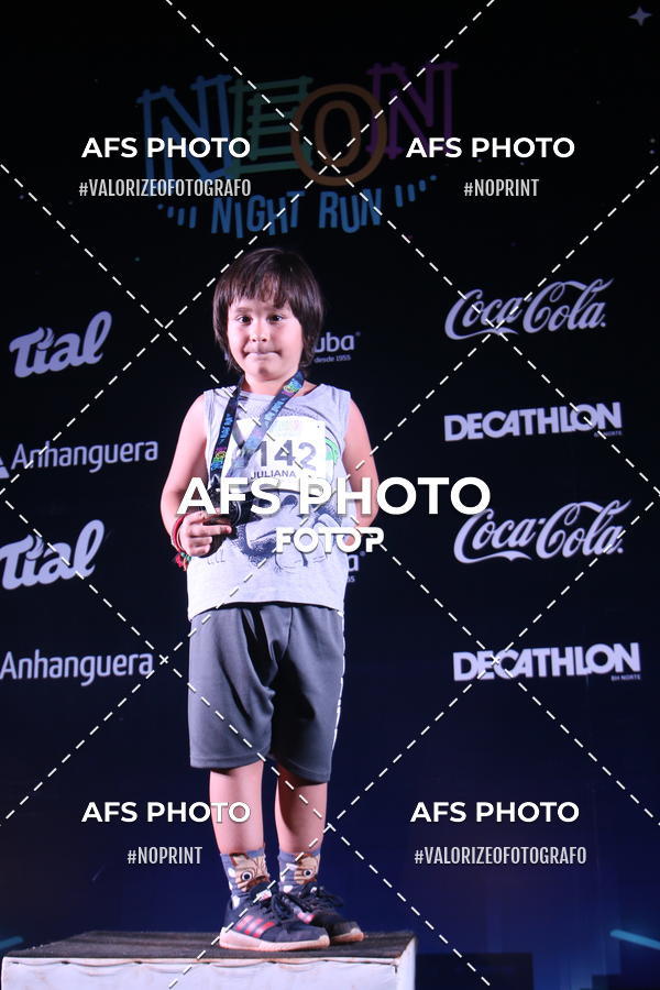 Buy your photos of the eventNeon Night Run 2019 - Brasilia on Fotop