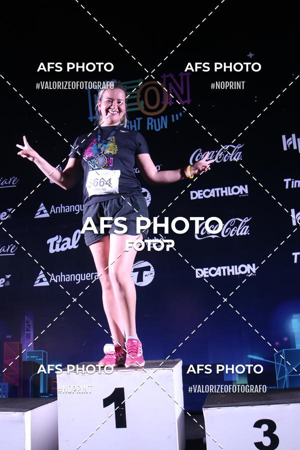 Buy your photos of the eventNeon Night Run 2019 - Brasilia on Fotop