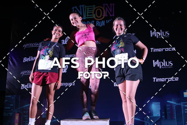 Buy your photos of the eventNeon Night Run 2019 - Brasilia on Fotop