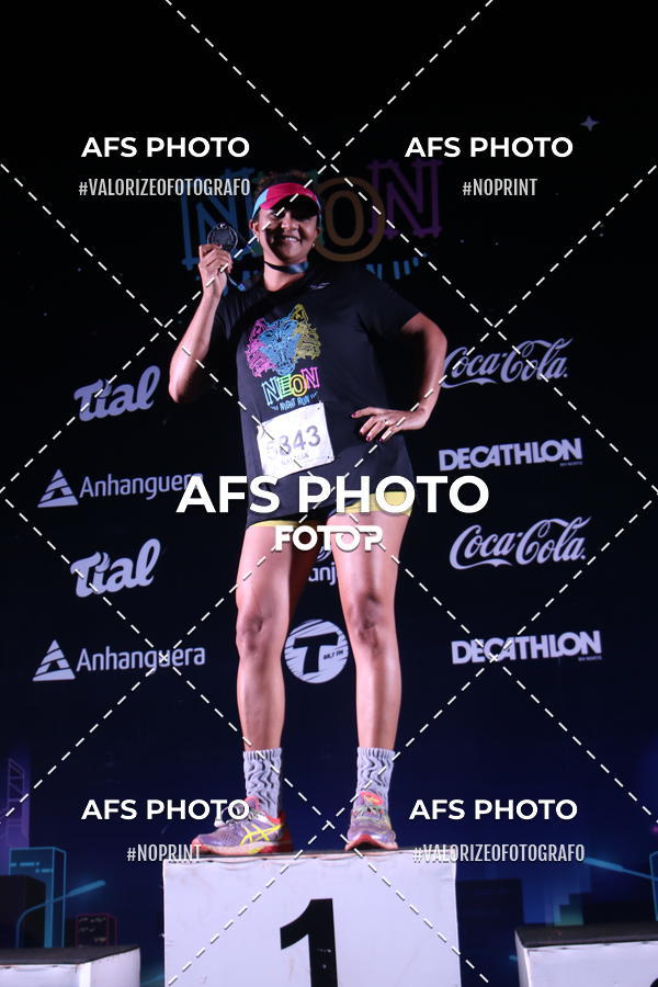 Buy your photos of the eventNeon Night Run 2019 - Brasilia on Fotop