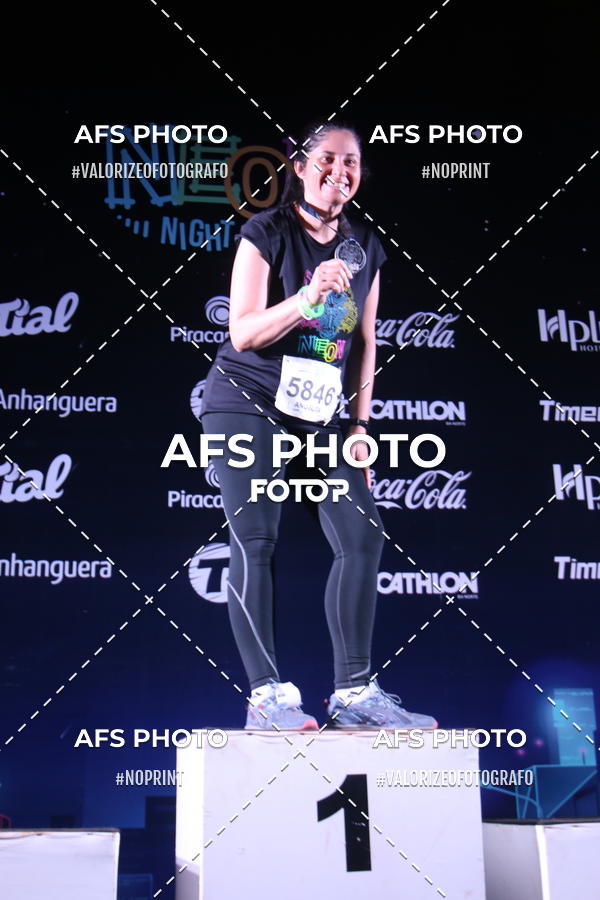 Buy your photos of the eventNeon Night Run 2019 - Brasilia on Fotop