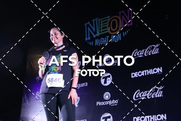 Buy your photos of the eventNeon Night Run 2019 - Brasilia on Fotop