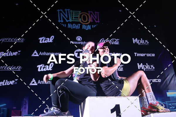 Buy your photos of the eventNeon Night Run 2019 - Brasilia on Fotop