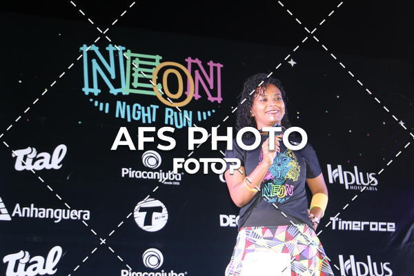 Buy your photos of the eventNeon Night Run 2019 - Brasilia on Fotop