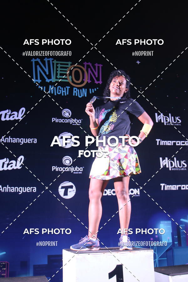 Buy your photos of the eventNeon Night Run 2019 - Brasilia on Fotop