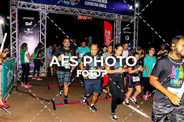Buy your photos of the eventNeon Night Run 2019 - Brasilia on Fotop