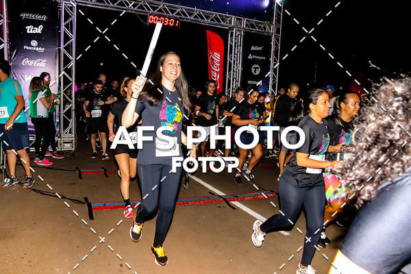 Buy your photos of the eventNeon Night Run 2019 - Brasilia on Fotop