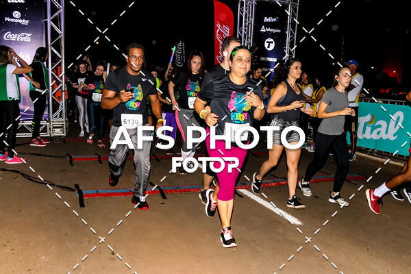 Buy your photos of the eventNeon Night Run 2019 - Brasilia on Fotop