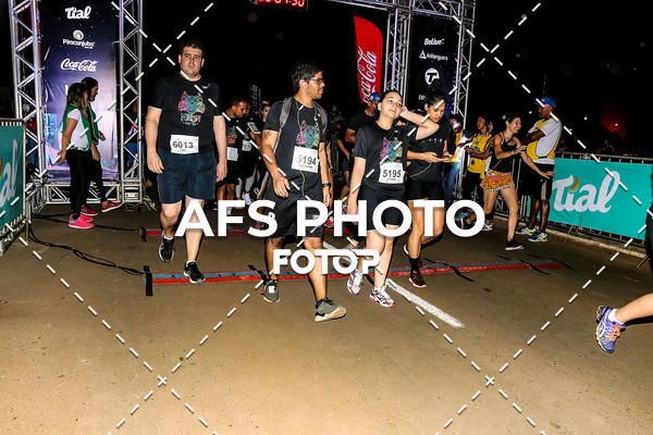 Buy your photos of the eventNeon Night Run 2019 - Brasilia on Fotop