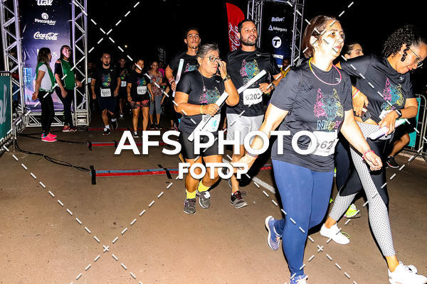 Buy your photos of the eventNeon Night Run 2019 - Brasilia on Fotop