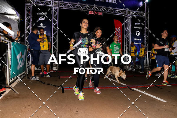 Buy your photos of the eventNeon Night Run 2019 - Brasilia on Fotop
