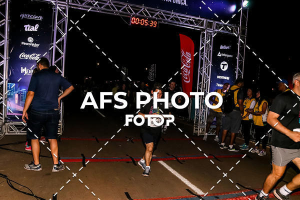 Buy your photos of the eventNeon Night Run 2019 - Brasilia on Fotop