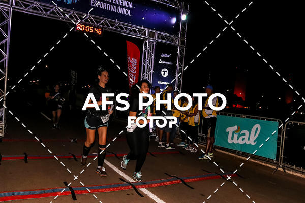 Buy your photos of the eventNeon Night Run 2019 - Brasilia on Fotop