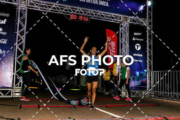 Buy your photos of the eventNeon Night Run 2019 - Brasilia on Fotop