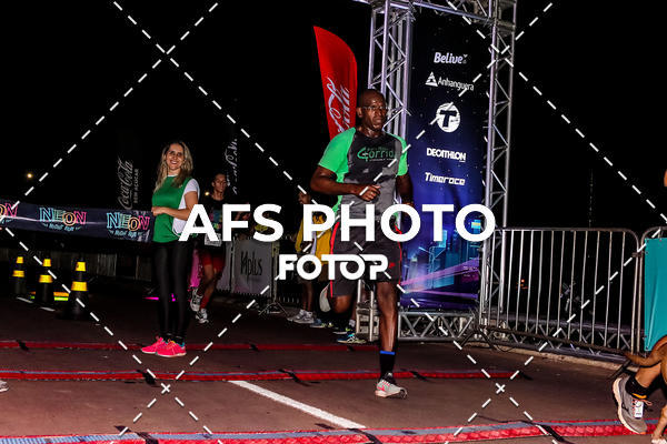 Buy your photos of the eventNeon Night Run 2019 - Brasilia on Fotop