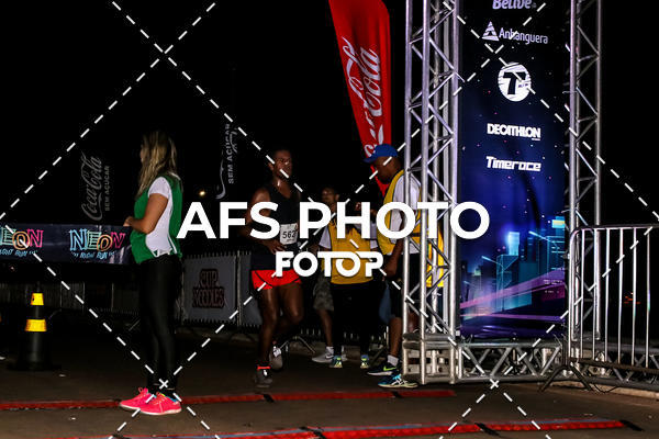 Buy your photos of the eventNeon Night Run 2019 - Brasilia on Fotop