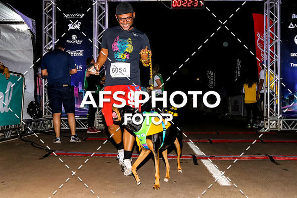 Buy your photos of the eventNeon Night Run 2019 - Brasilia on Fotop