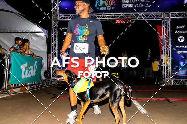 Buy your photos of the eventNeon Night Run 2019 - Brasilia on Fotop