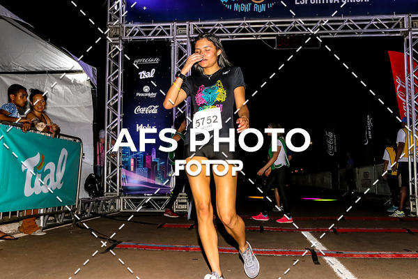 Buy your photos of the eventNeon Night Run 2019 - Brasilia on Fotop