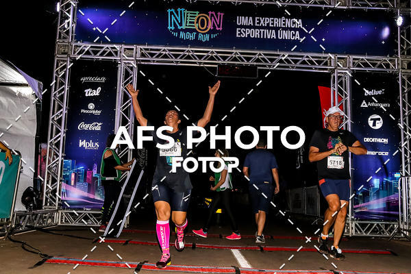 Buy your photos of the eventNeon Night Run 2019 - Brasilia on Fotop