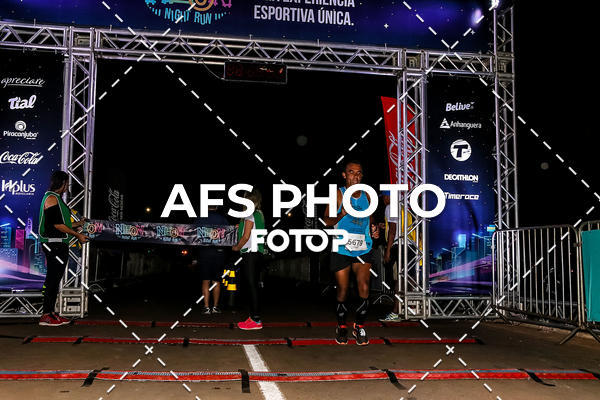 Buy your photos of the eventNeon Night Run 2019 - Brasilia on Fotop