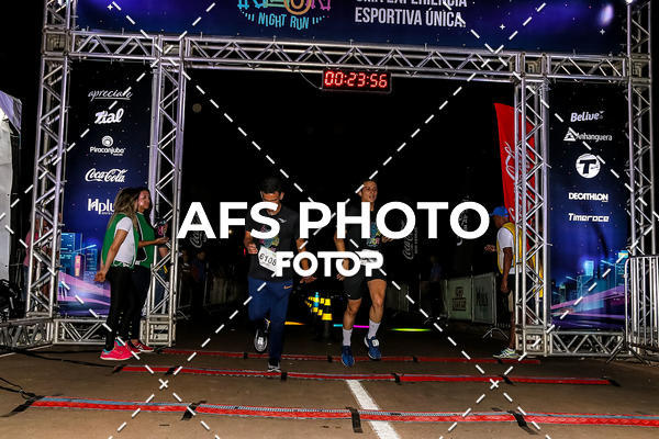 Buy your photos of the eventNeon Night Run 2019 - Brasilia on Fotop