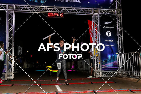 Buy your photos of the eventNeon Night Run 2019 - Brasilia on Fotop