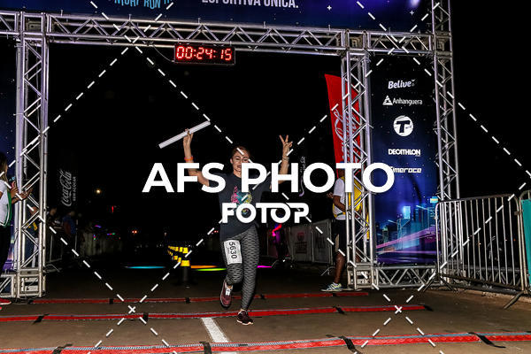 Buy your photos of the eventNeon Night Run 2019 - Brasilia on Fotop