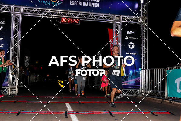 Buy your photos of the eventNeon Night Run 2019 - Brasilia on Fotop