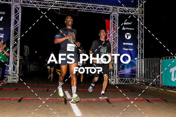 Buy your photos of the eventNeon Night Run 2019 - Brasilia on Fotop