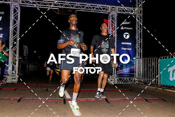 Buy your photos of the eventNeon Night Run 2019 - Brasilia on Fotop