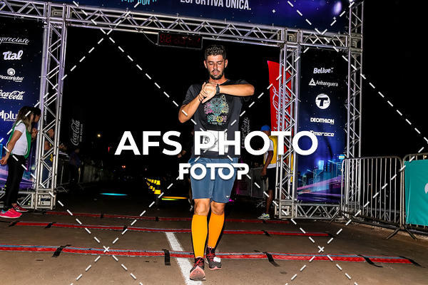 Buy your photos of the eventNeon Night Run 2019 - Brasilia on Fotop