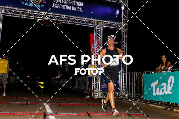 Buy your photos of the eventNeon Night Run 2019 - Brasilia on Fotop