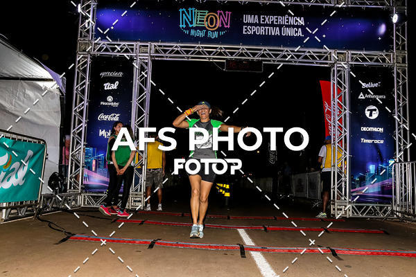 Buy your photos of the eventNeon Night Run 2019 - Brasilia on Fotop