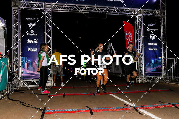 Buy your photos of the eventNeon Night Run 2019 - Brasilia on Fotop