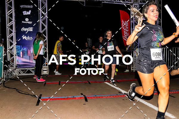 Buy your photos of the eventNeon Night Run 2019 - Brasilia on Fotop